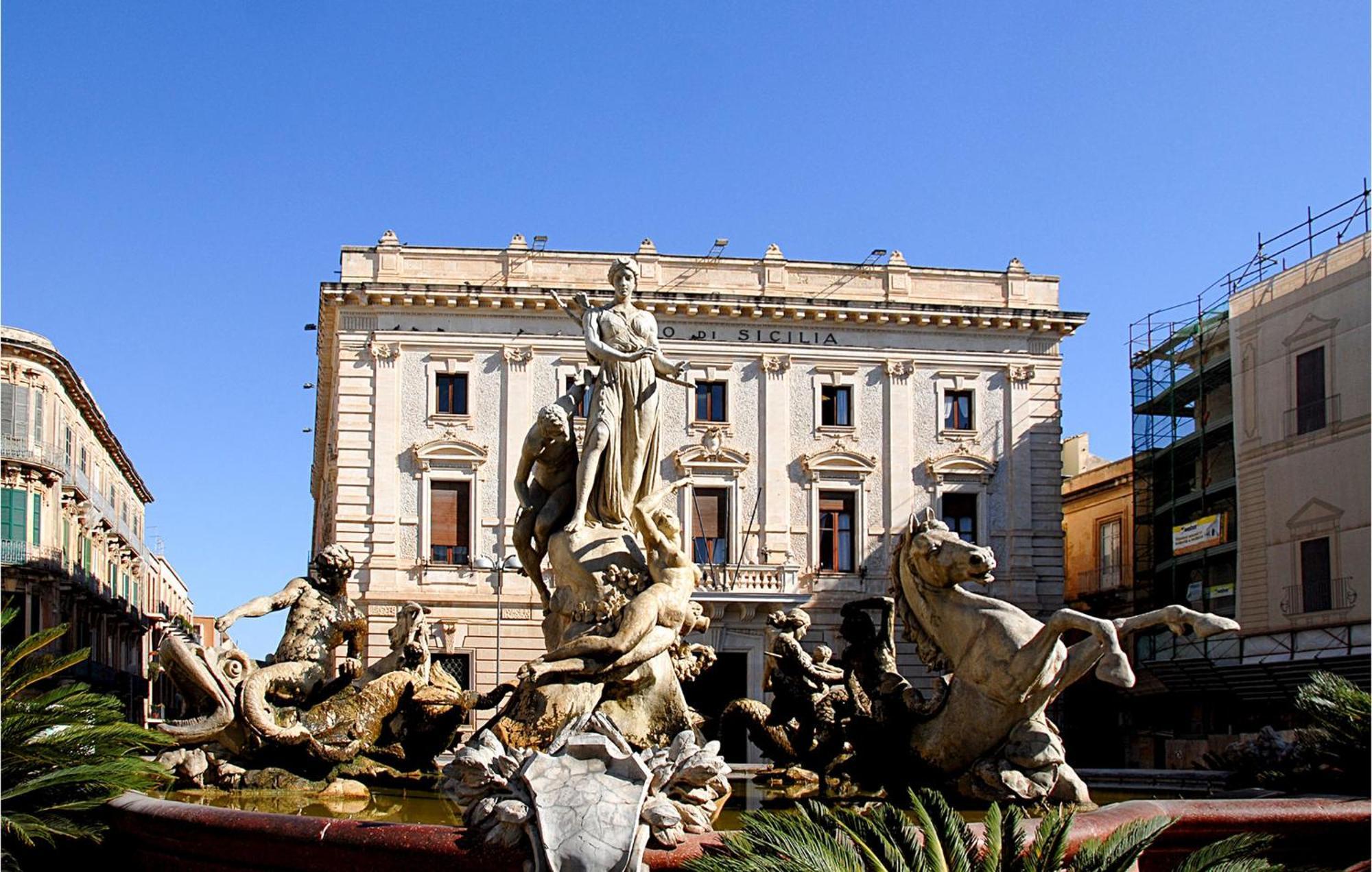Casa vacanze 2 Bedroom Pet Friendly In Siracusa *